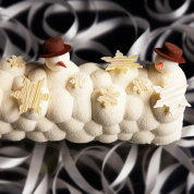 雪の中からスノーマンが！ ANAインターコンチネンタルホテル東京「ピエール・ガニェール パン・エ・ガトー」のクリスマスケーキ