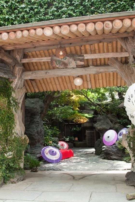 築地の朝採れ食材が主役、伝統ある老舗料亭にゲストを招待