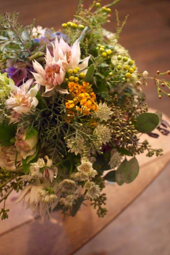 TOKYOおしゃれフラワーショップ発！  秋色ウェディングブーケ見本帳