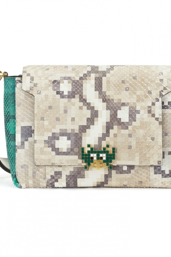 キュートなスペース・インベーダーにノックダウン！【ANYA HINDMARCH】