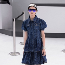【CHANEL】この上なくフェミニンでエレガントなデニム