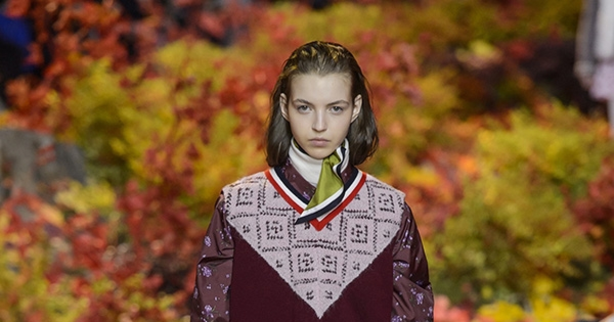 モンクレール ガム ルージュ(MONCLER GAMME ROUGE) - 2017-18年秋冬