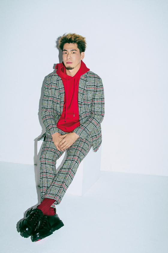 前田健太がファッション撮影に初挑戦