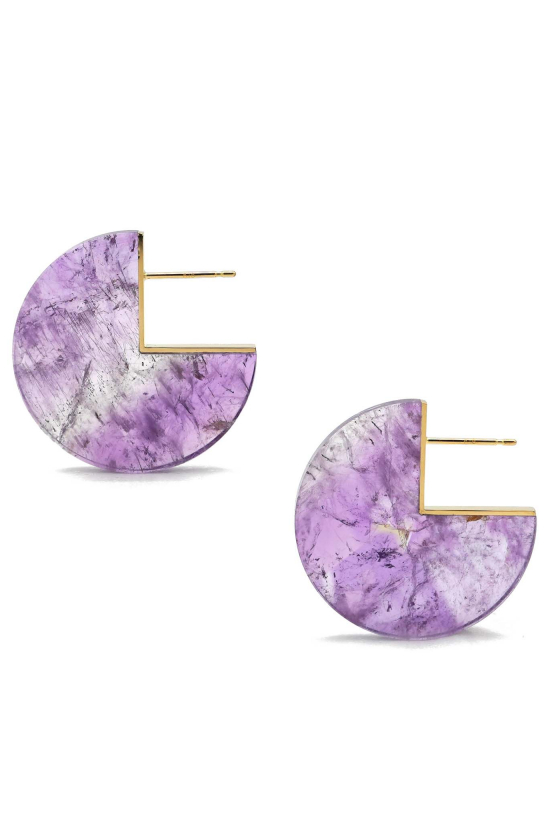 独創的なフォルムのジュエリーで、視線を独り占めに【ヤヌカ】