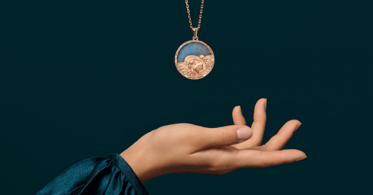 ヴァン クリーフ&アーペルから、12星座をモチーフにしたユニセックス