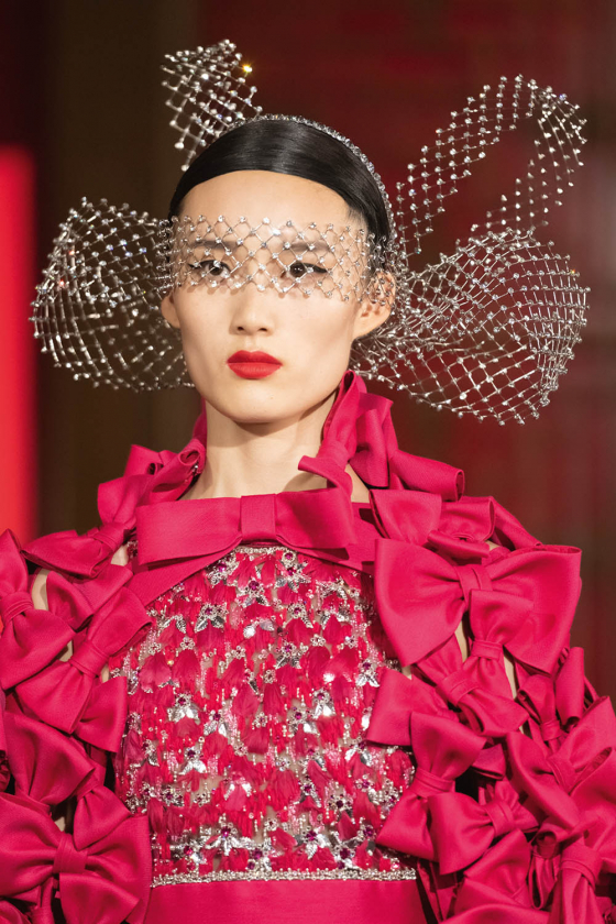 ヴァレンティノが北京を席巻、絢爛豪華なオートクチュールが誘うデイドリーム