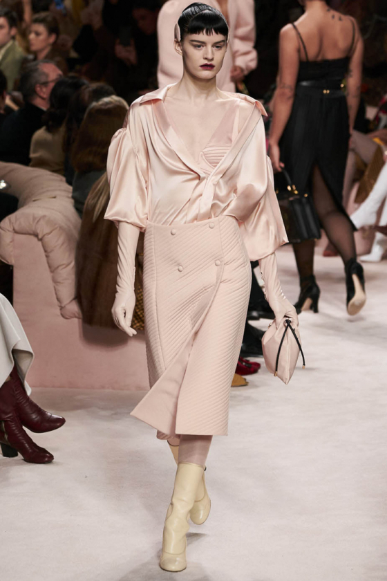 【MFW 20-21FW】クラフツマンシップ礼賛、ビッグメゾンの珠玉のクリエイションに見る、次世代のベーシック