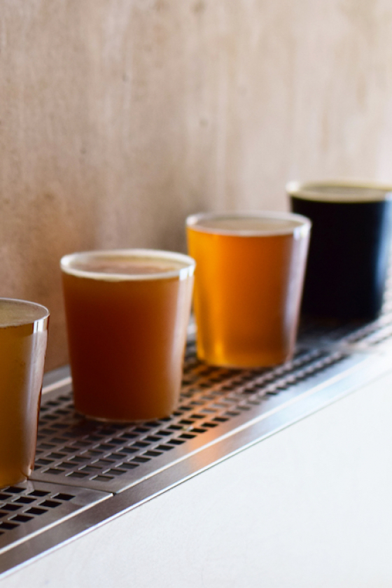 目指すのは新世代の赤提灯！ 学芸大学駅前にクラフトビール＆日本酒「Another8 Corner」オープン
