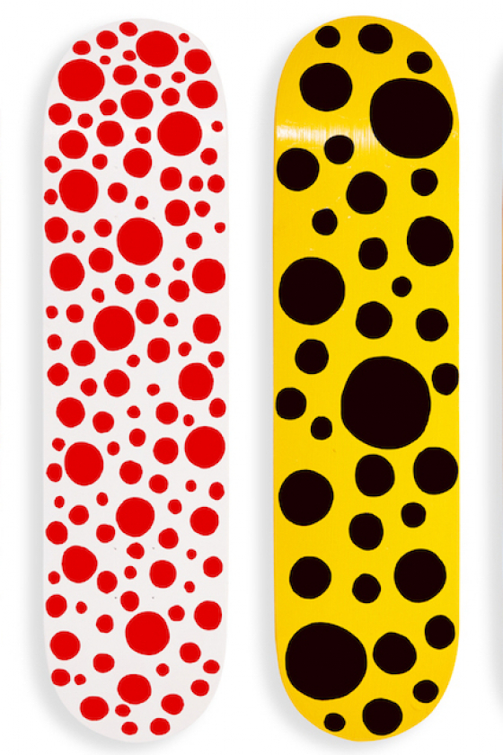 草間彌生のドット柄スケートボードのオリジナル作品を展示！ MoMA Design Storeでフェアを開催