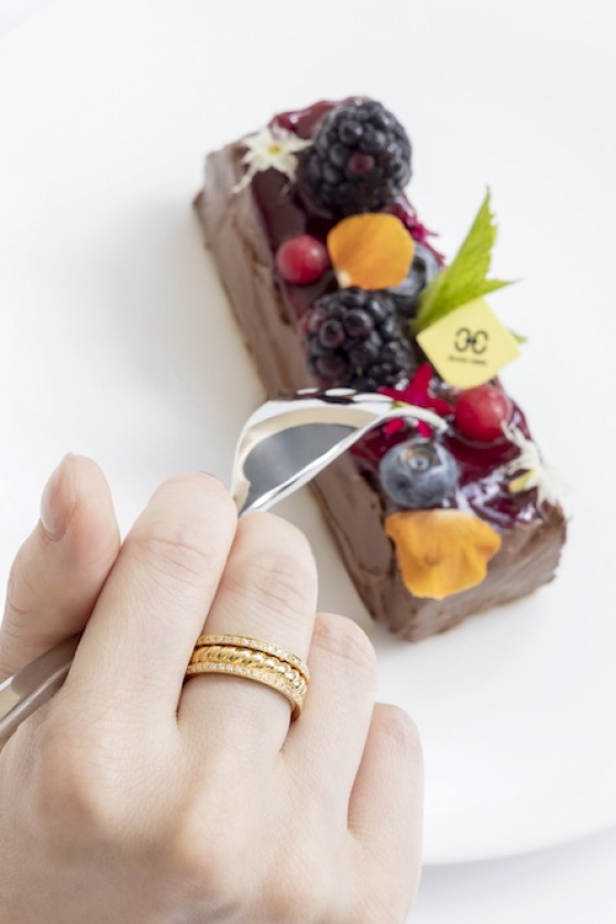 ジュエリーを試着しながら特別なスイーツを堪能！「HELICAL CHORD JEWELRY & CAFE」オープン