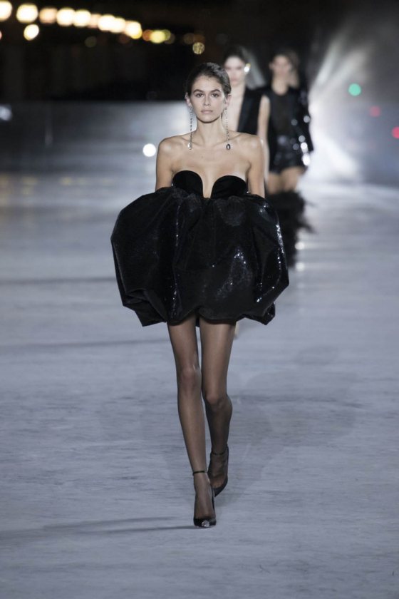 Round 5: ランウェイでのアイコニック・ドレス