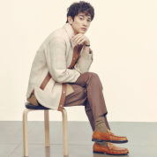 町田啓太が「トッズ フレンズ」に就任！ 「イタリアの太陽を日本でも浴びられる」ルックとは？