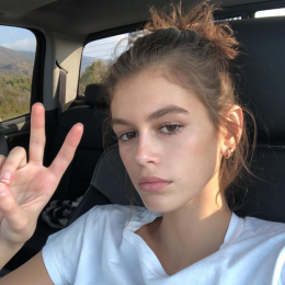 17歳のカイア・ガーバーがタトゥーデビュー! 気になるそのデザインは?