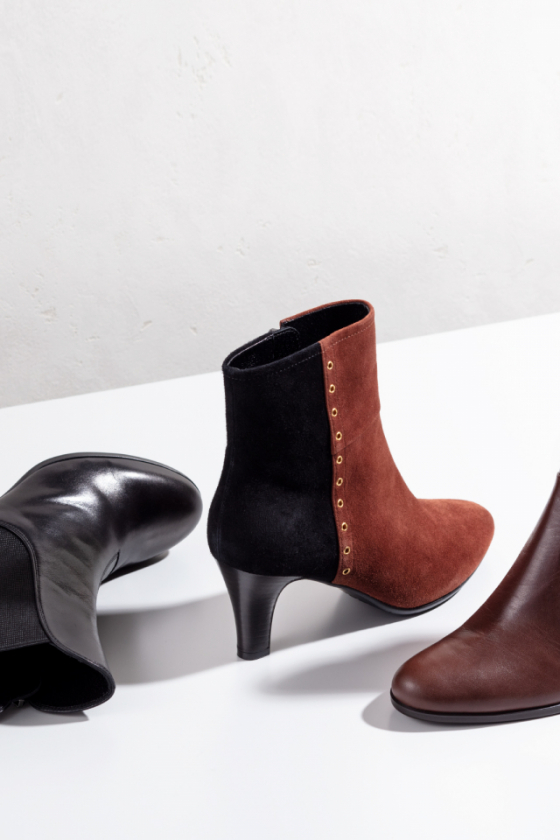 今年のトレンドを意識したショートブーツ