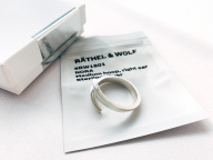 買うと決めていたRÄTHEL & WOLFのイヤーカフ