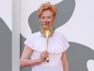 “田舎育ちのオタク少女から超一流モデルに! テイラー・ヒルのキャリアとエピソード”に関するトピックス