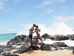 ハワイでバカンス中のビヨンセ。不仲説から一転、夫婦円満ぶりをアピール!