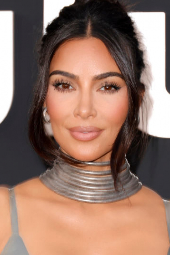 「写真加工の女王」キム・カーダシアン。姪っ子の肌の色を補正して大炎上！