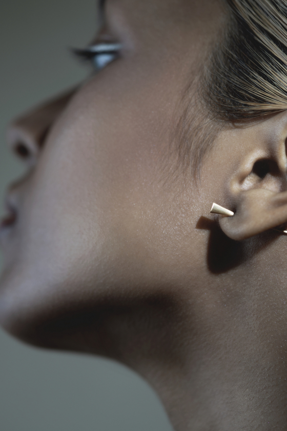 魔除けをモチーフに野生的な強さを表現！ ジュエリーブランド・ボロロの新作展が開催