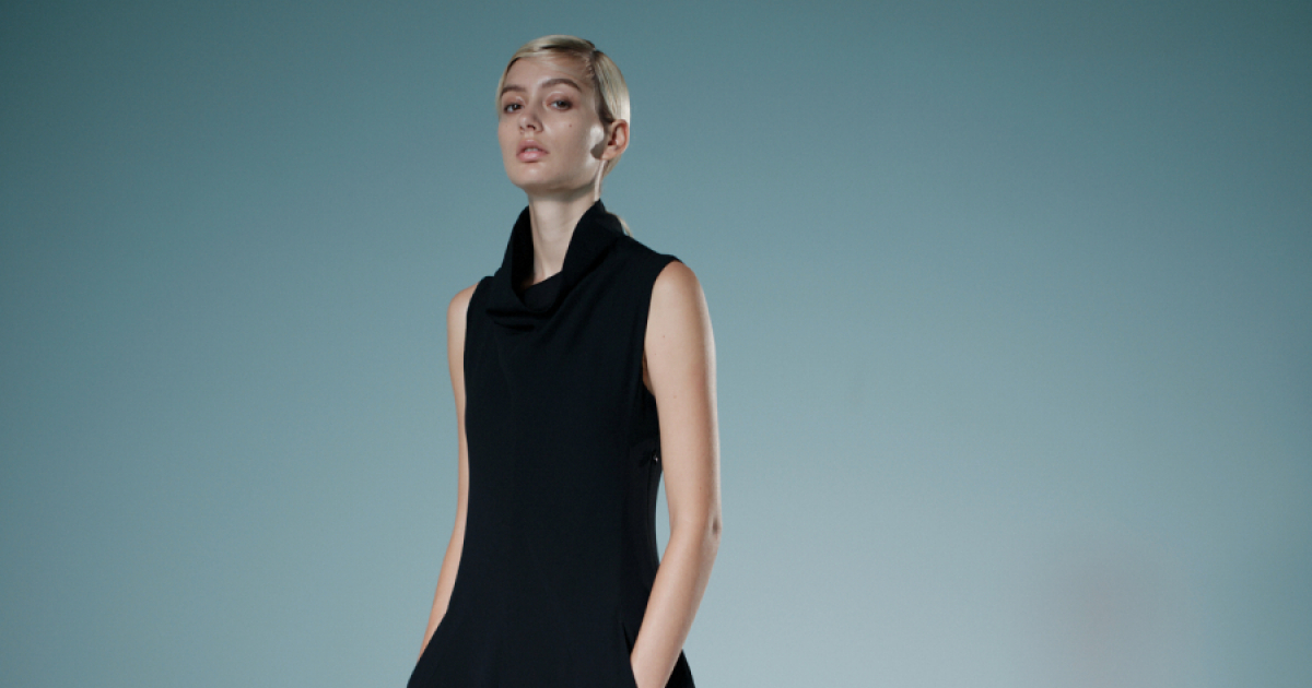 黒で表現する究極のミニマルエレガンス。ハルノブムラタが黒に