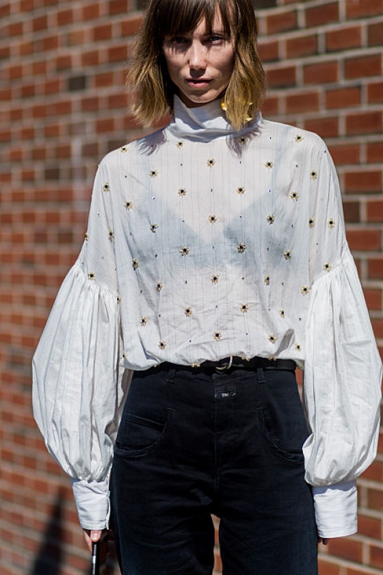 合い言葉は「袖にボリュームを」