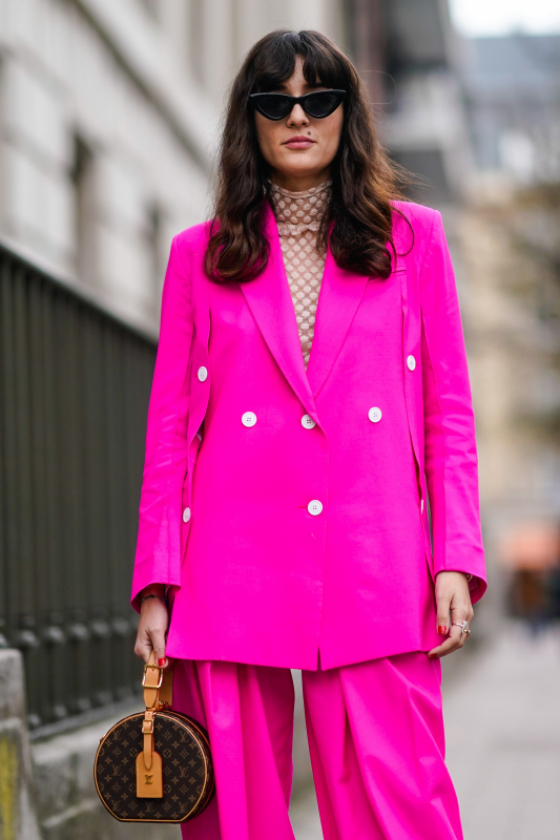 永遠の定番、ピンクを今年らしく着る