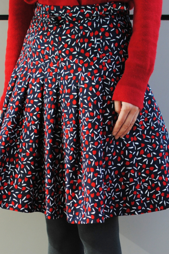 Ｖａｎｅｓｓａ　Ｓｅｗａｒｄ（ヴァネッサ・シュワード）の「グラマラス」な服