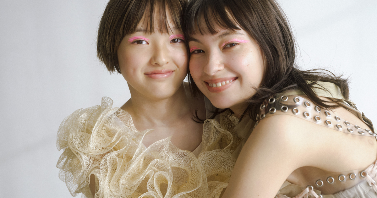 太田莉菜さんと娘のゆのんさんが親子でSPUR表紙に登場！ - マガジン