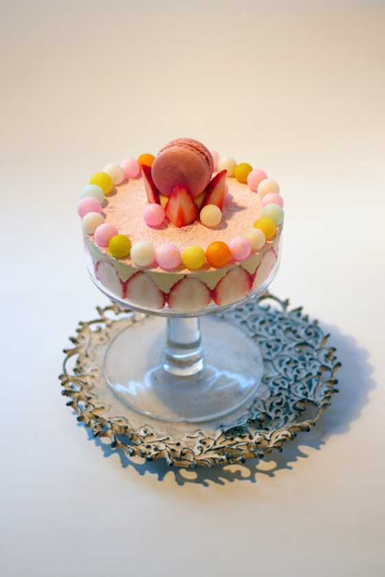 今食べるべき、町田のミステリアスな苺パフェ